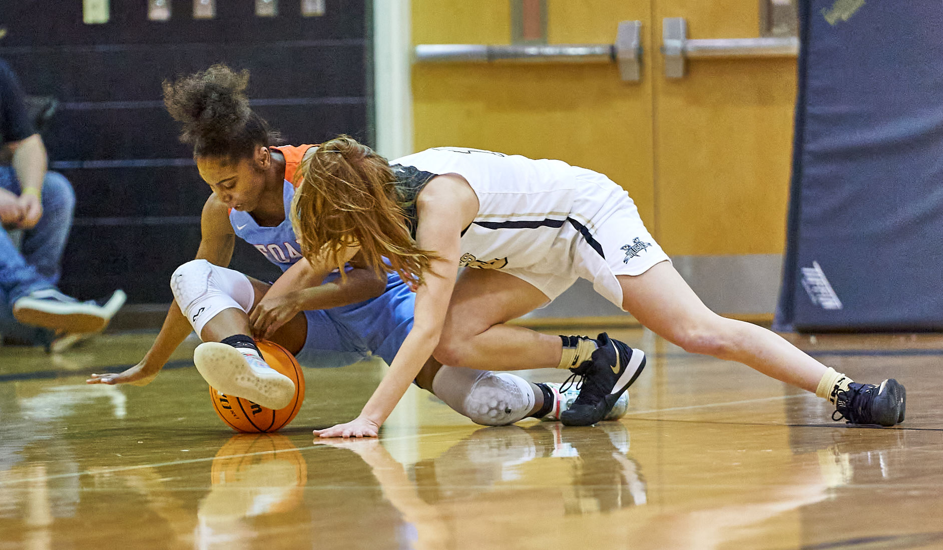 200103 DHS BBALL 2.jpg